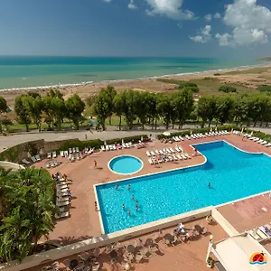 paradise-beach-resort.sicilyhotelsitaly.net/