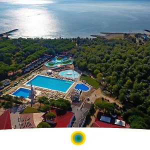 *** База отдыха Club Del Sole Family Collection Италия