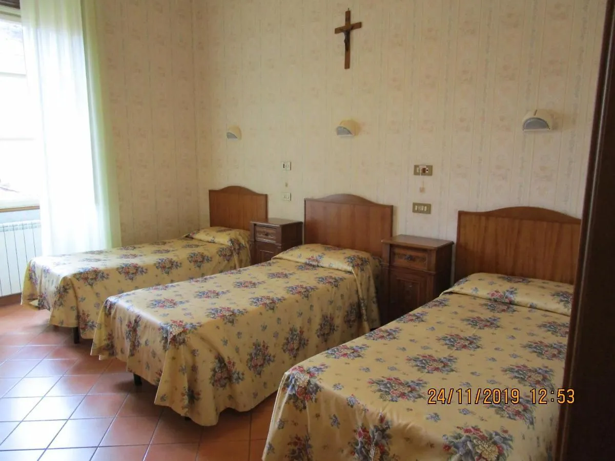 Alojamento de Acomodação e Pequeno-almoço Casa S. Giuseppe Di Cluny Acomodação com café da manhã Roma